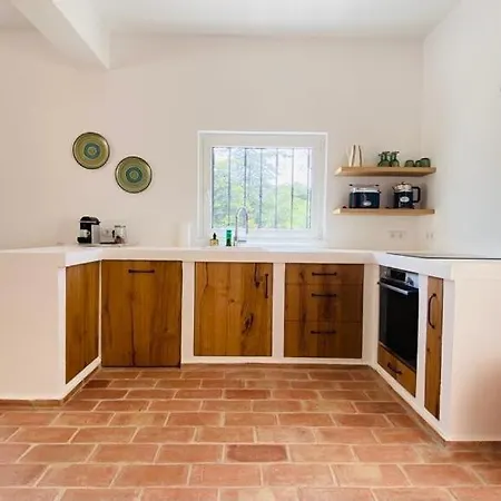 Queserasera 4 Bedrooms Heated Pool & Sea View *