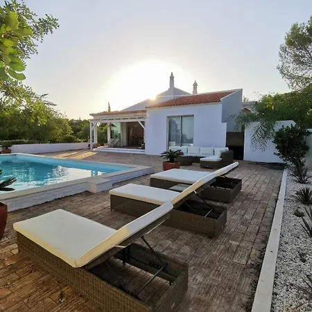 Queserasera 4 Bedrooms Heated Pool & Sea View *